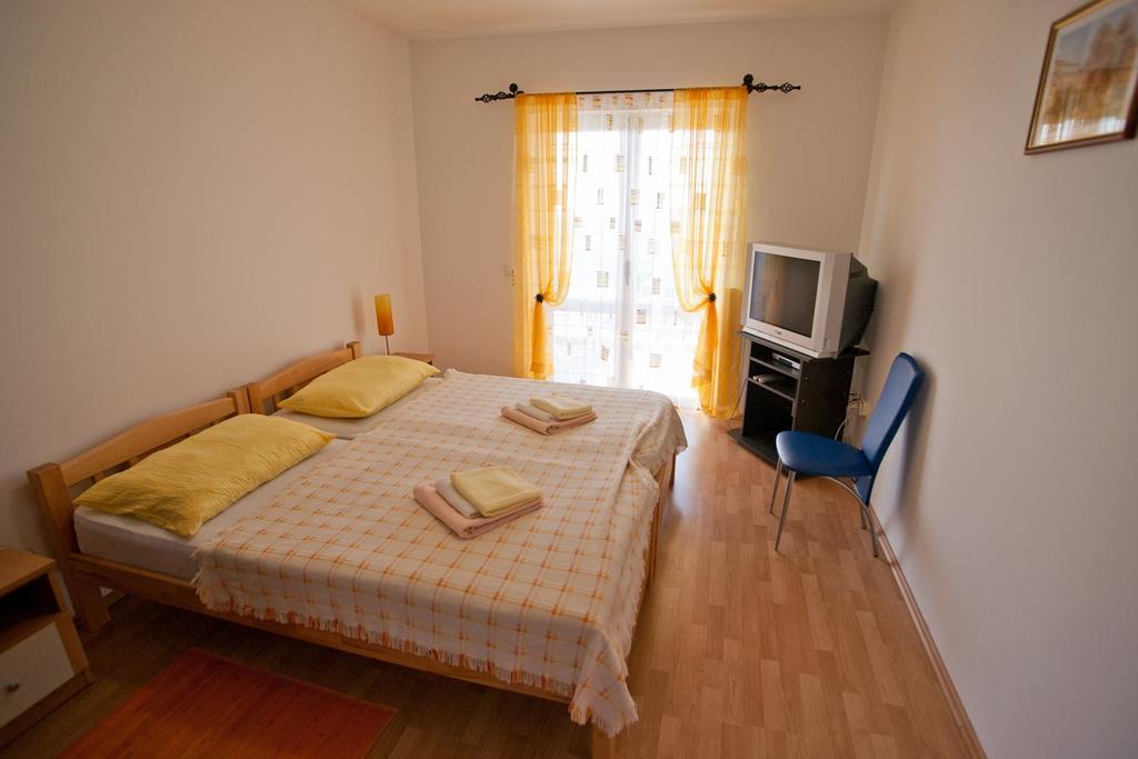 Apartments Marinic 普利莫顿 客房 照片