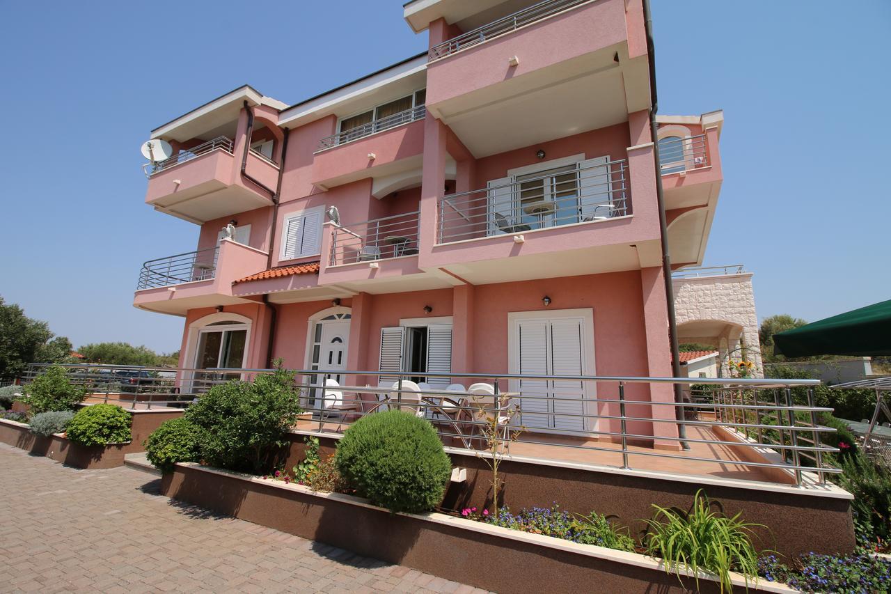 Apartments Marinic 普利莫顿 外观 照片